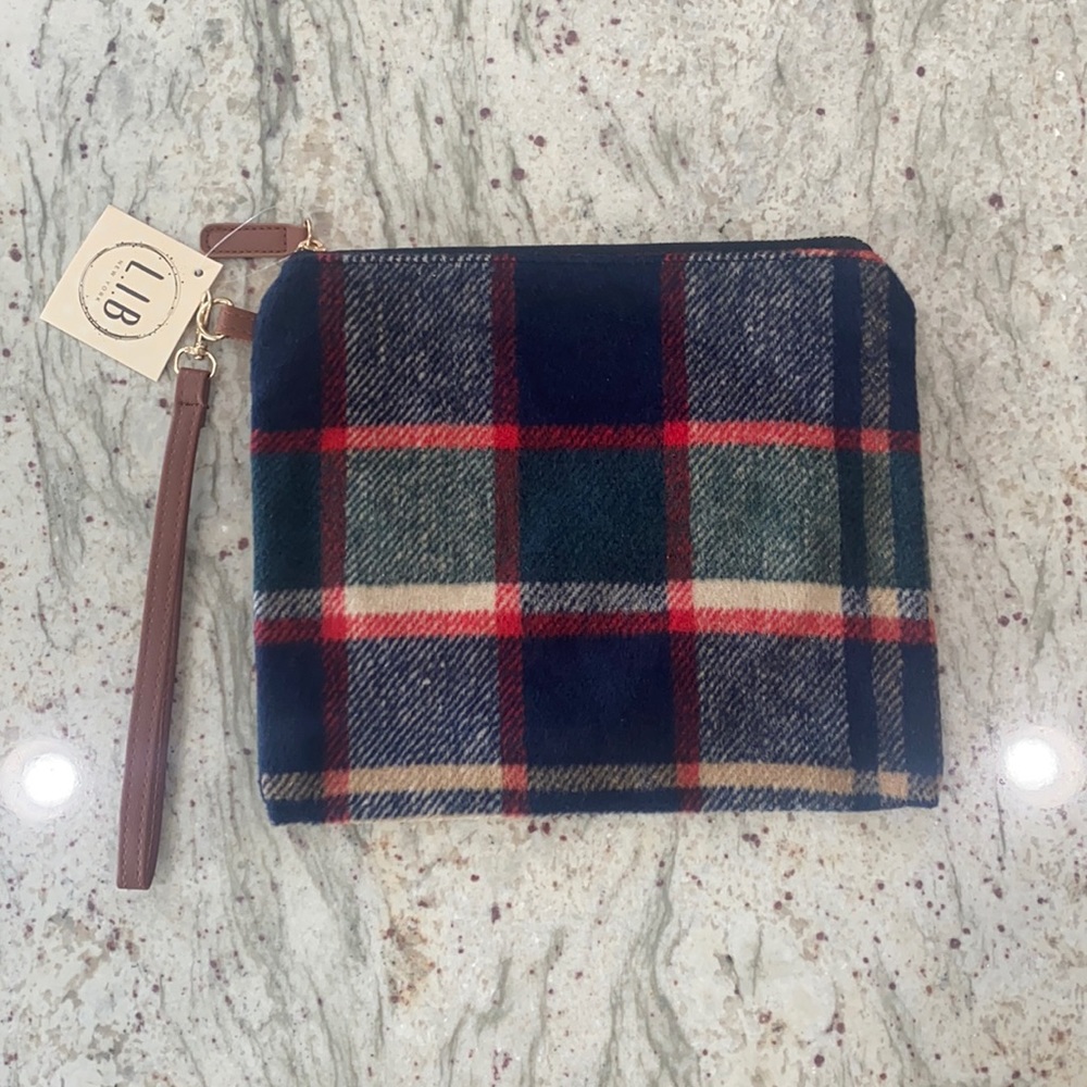 NWT L.I.B New York Large Plaid Zipper Wristlet